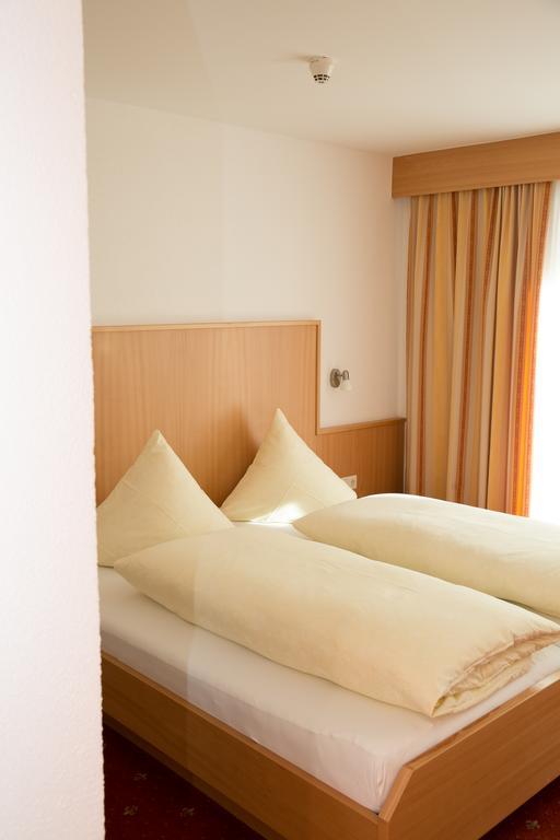 Hotel Garni Ehrenreich Зельден Екстер'єр фото